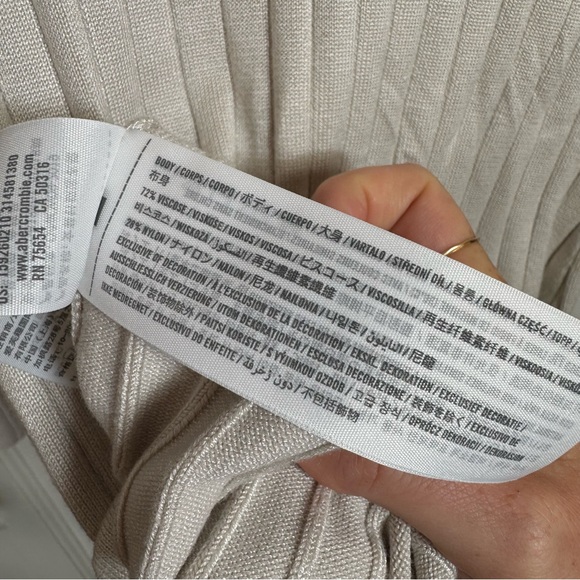 Abercrombie & Fitch Button Down V Neck Sweater Mini Dress - Picture 6 of 6